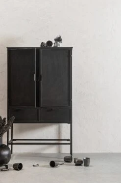 Framsida 31 Möbler BePureHome Skåp Wish