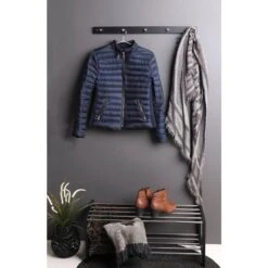 Möbler House Nordic Klädhängare Padova. Svart Med 5 Metallkrokar