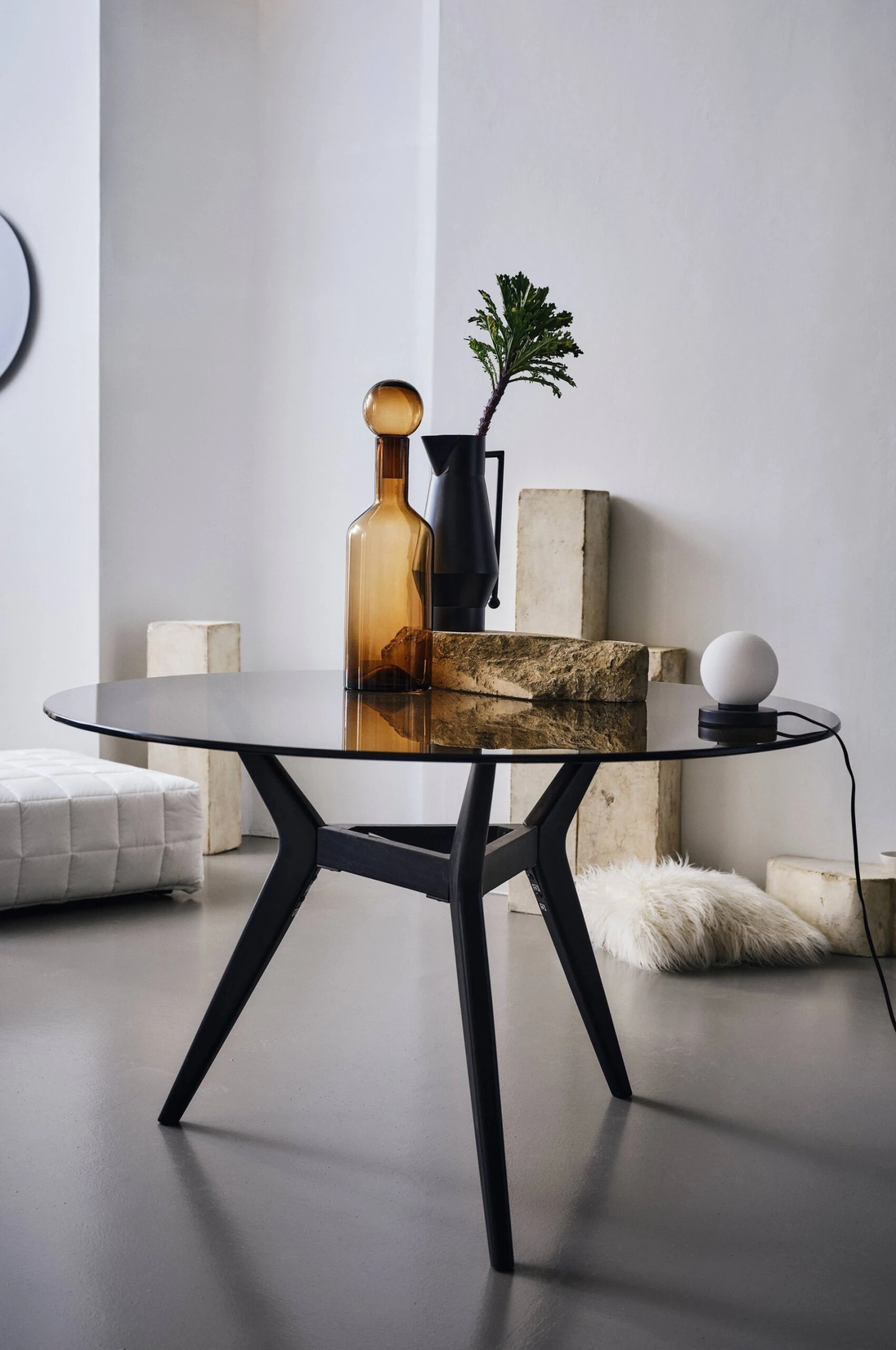 Möbler Jotex PINZOLO Matbord ø 130 Cm 3 Möbler Jotex PINZOLO Matbord ø 130 Cm