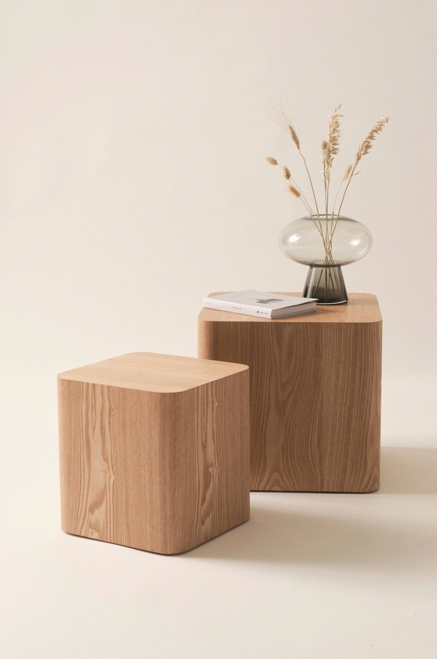 Möbler Jotex CUBO Sidobord 2-pack 30x30 Cm, 40x40 Cm 4 Möbler Jotex CUBO Sidobord 2-pack 30x30 Cm, 40x40 Cm - Bild 2