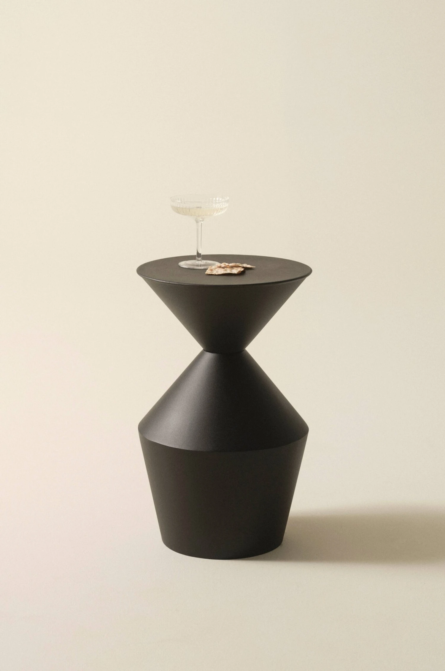 Möbler Jotex ANNECY Sidobord ø 36,5 Cm 3 Möbler Jotex ANNECY Sidobord ø 36,5 Cm