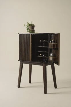 Möbler Jotex ROCKSTR Barskåp -Homeroom affär jot 1708237 01 Fm M0076703