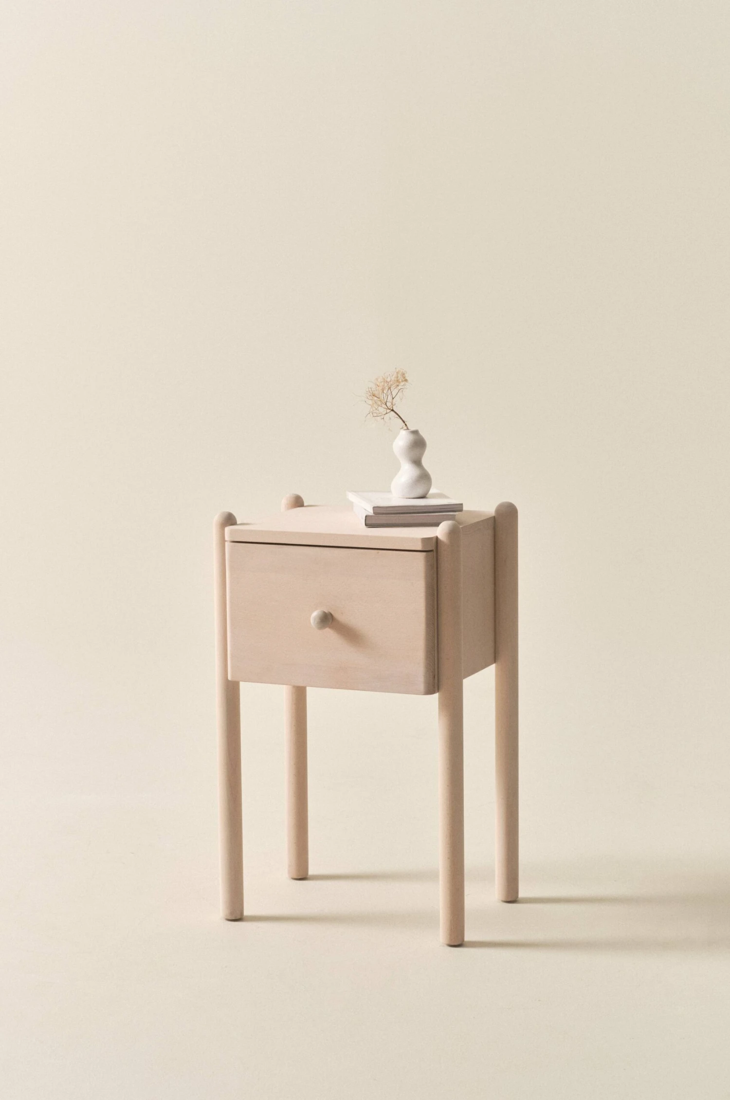 Möbler Jotex SHEPA Sängbord 3 Möbler Jotex SHEPA Sängbord