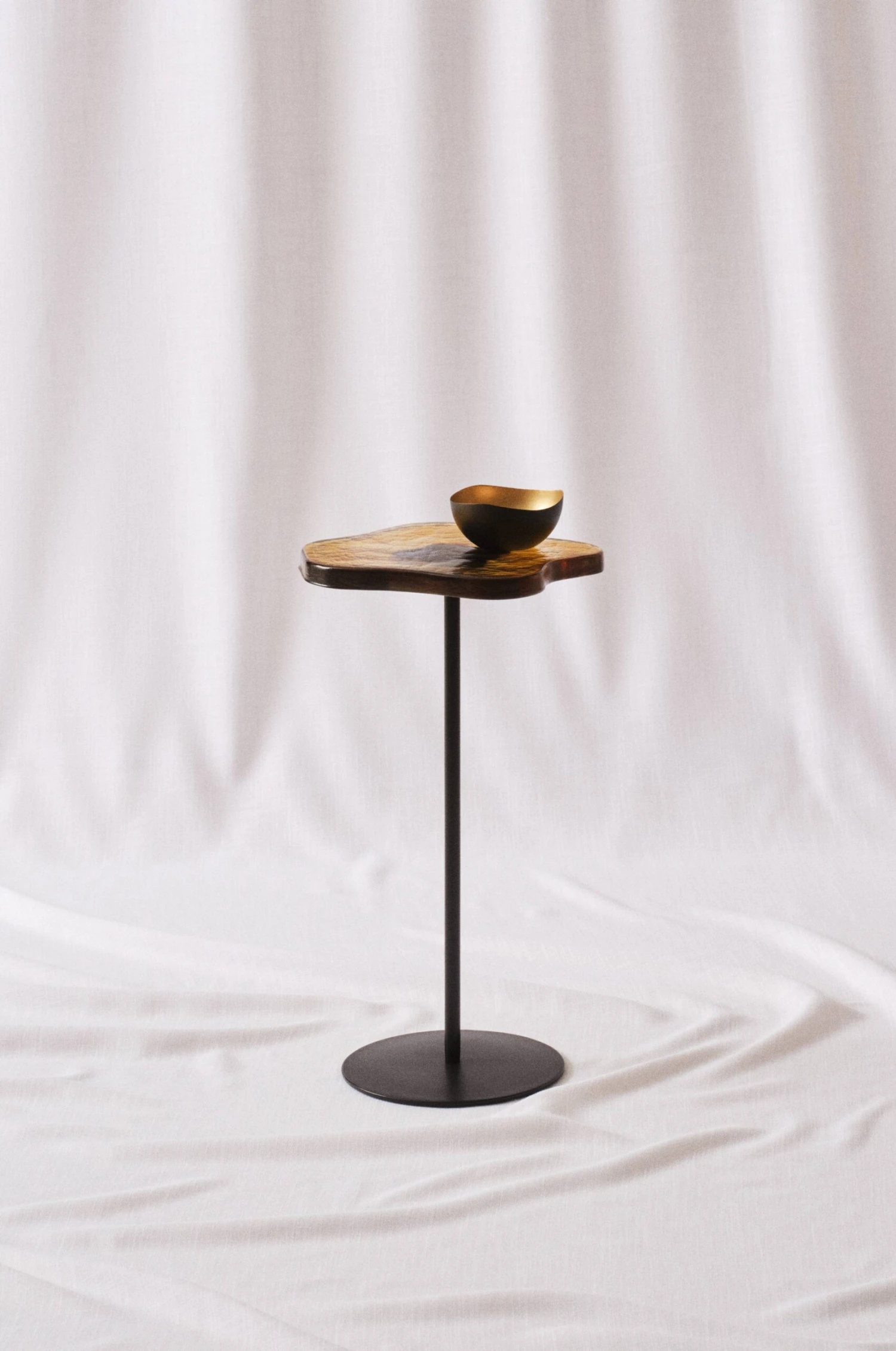 Möbler Jotex SAKSUN Sidobord 31x31 Cm - Låg 5 Möbler Jotex SAKSUN Sidobord 31x31 Cm - Låg - Bild 3